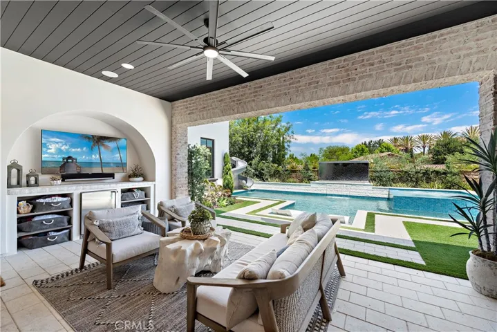 7 Sky Ranch Road, Ladera Ranch, California 92694