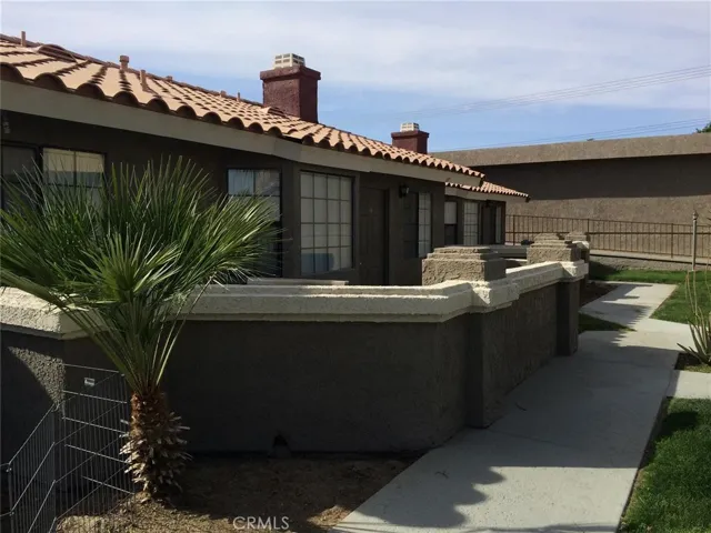79700 Avenue 42 Unit 2, Bermuda Dunes, California 92203