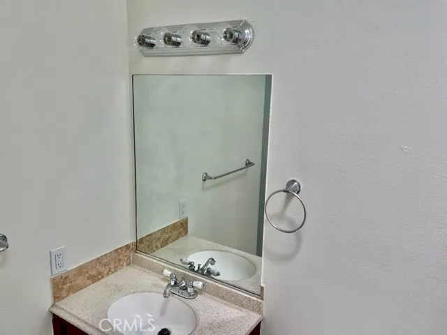 79700 Avenue 42 Unit 2, Bermuda Dunes, California 92203