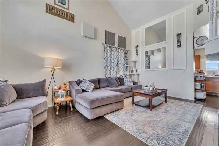 2532 Summerchase Avenue, Rosamond, California 93560