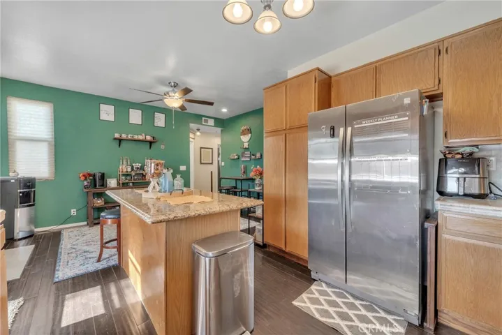 2532 Summerchase Avenue, Rosamond, California 93560