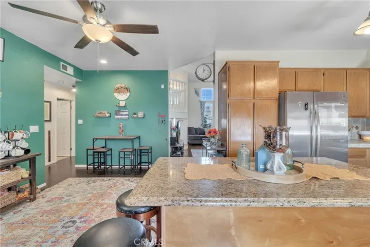 2532 Summerchase Avenue, Rosamond, California 93560