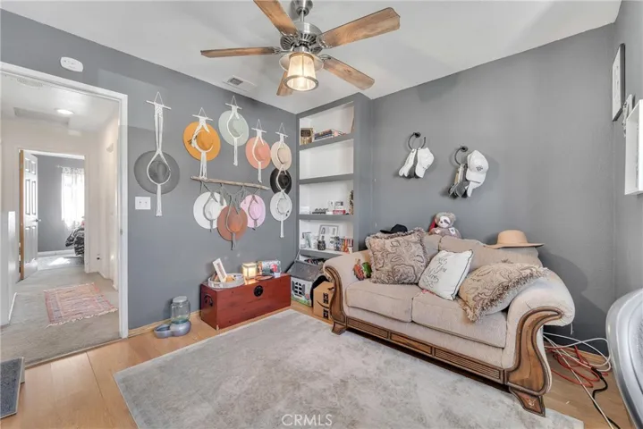 2532 Summerchase Avenue, Rosamond, California 93560