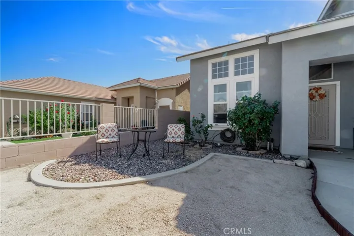 2532 Summerchase Avenue, Rosamond, California 93560