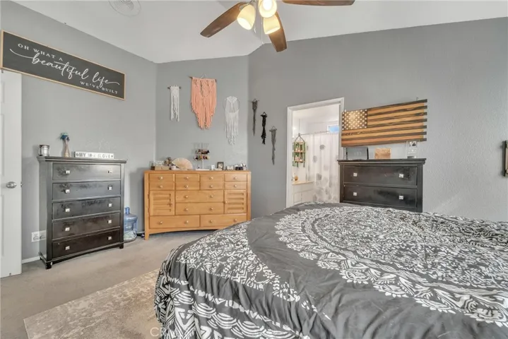 2532 Summerchase Avenue, Rosamond, California 93560