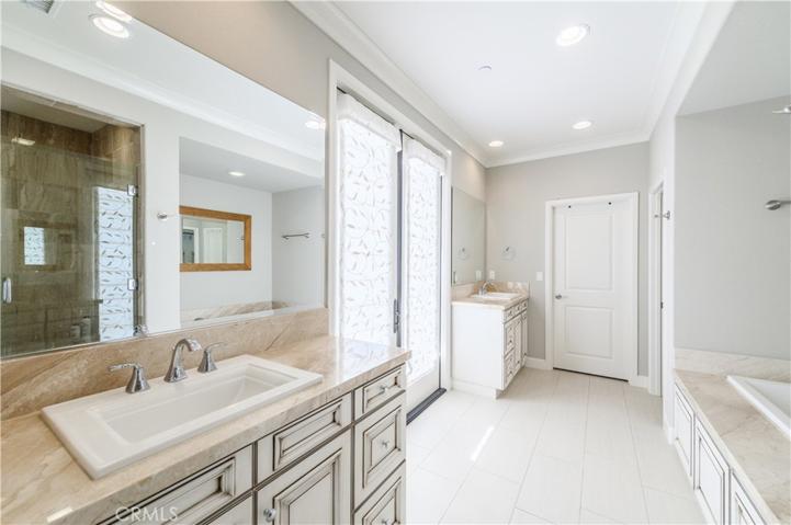 126 Long Fence, Irvine, California 92602