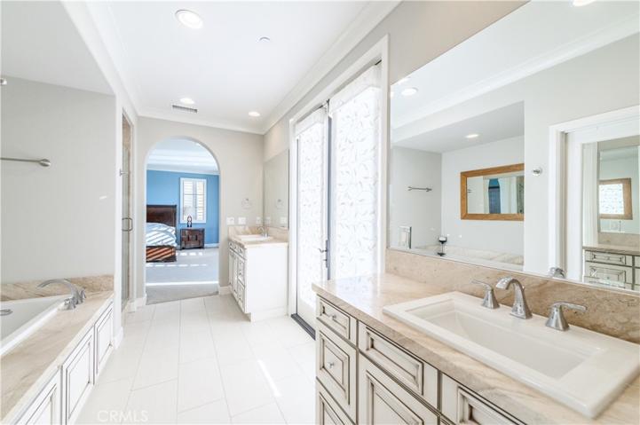 126 Long Fence, Irvine, California 92602