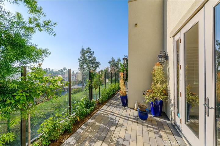 126 Long Fence, Irvine, California 92602