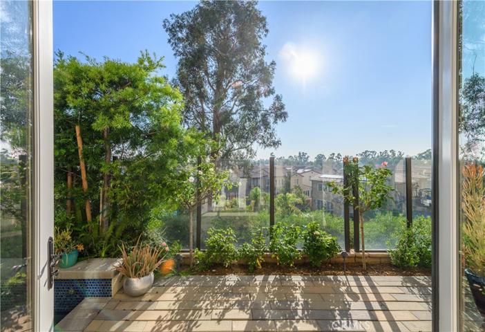 126 Long Fence, Irvine, California 92602
