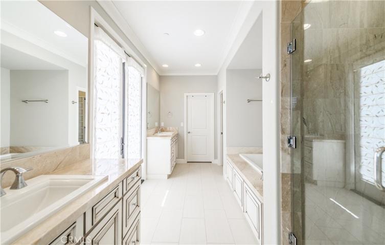 126 Long Fence, Irvine, California 92602