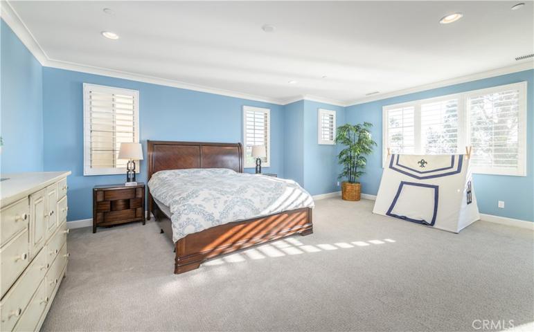 126 Long Fence, Irvine, California 92602