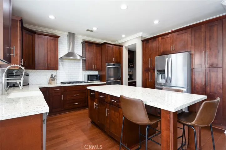 Full Kitchen with wine area nook