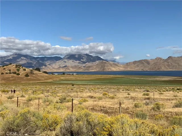 Lake Isabella is a fishing, hiking, boating, and wind sailing destination!  So If you need a 2nd vacation home where you can come and play this is the perfect place for you!!!