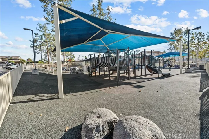 30261 Spray Drive, Canyon Lake, California 92587