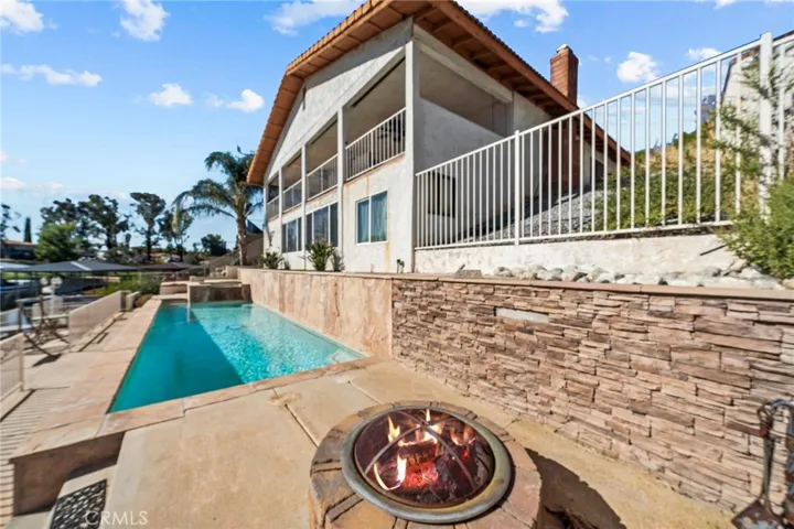 30261 Spray Drive, Canyon Lake, California 92587