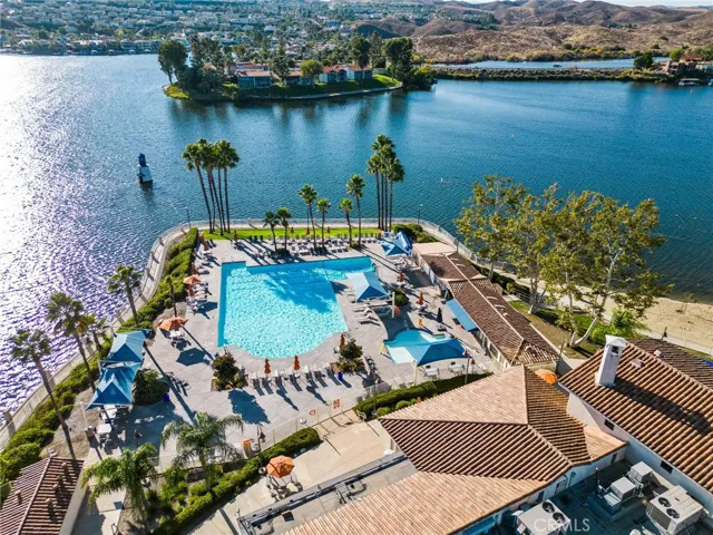30261 Spray Drive, Canyon Lake, California 92587