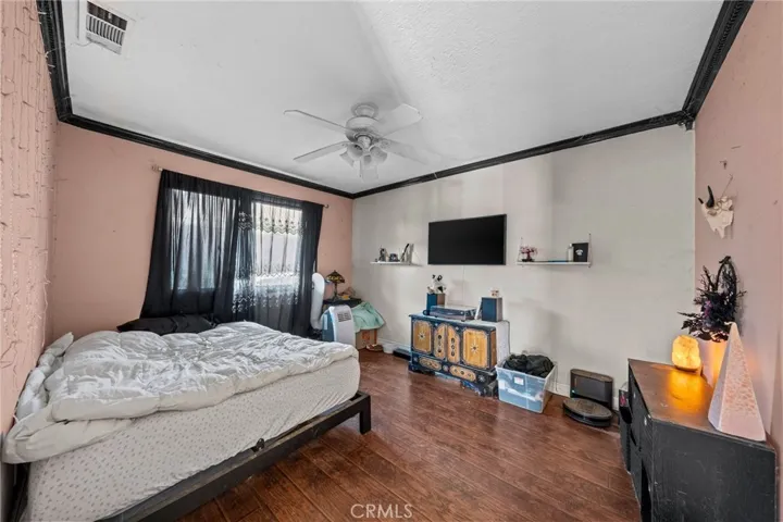 30261 Spray Drive, Canyon Lake, California 92587