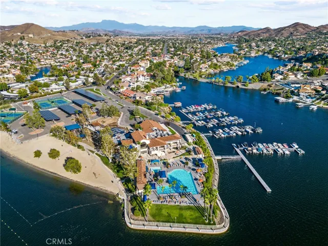 30261 Spray Drive, Canyon Lake, California 92587