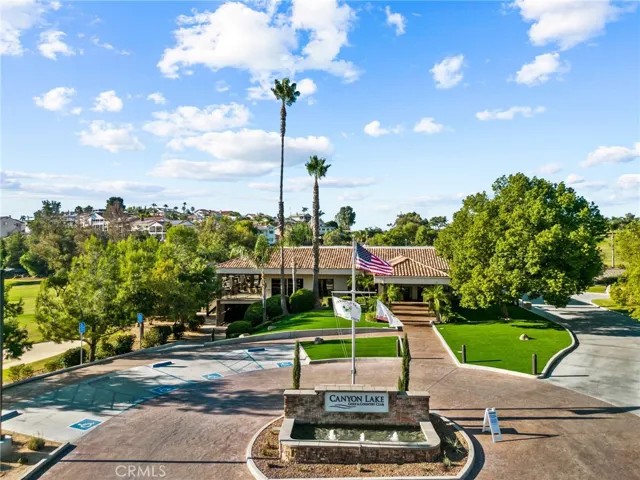 30261 Spray Drive, Canyon Lake, California 92587