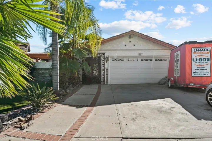 30261 Spray Drive, Canyon Lake, California 92587
