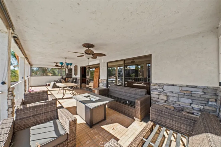 30261 Spray Drive, Canyon Lake, California 92587