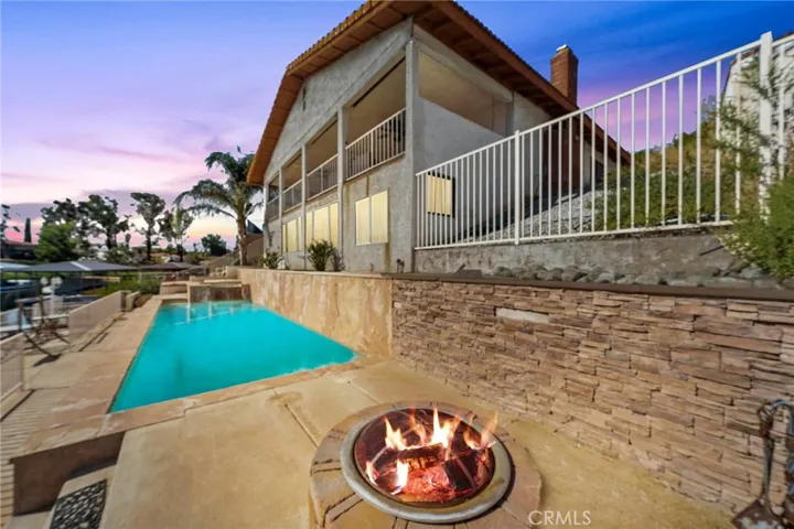 30261 Spray Drive, Canyon Lake, California 92587