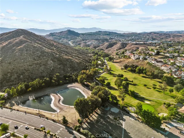 30261 Spray Drive, Canyon Lake, California 92587