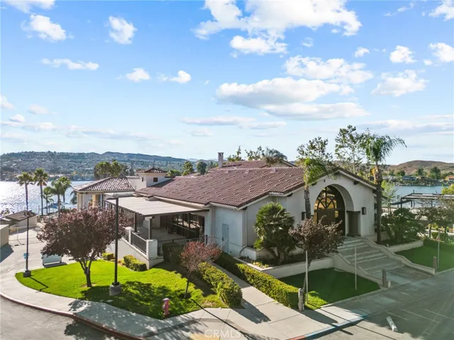 30261 Spray Drive, Canyon Lake, California 92587