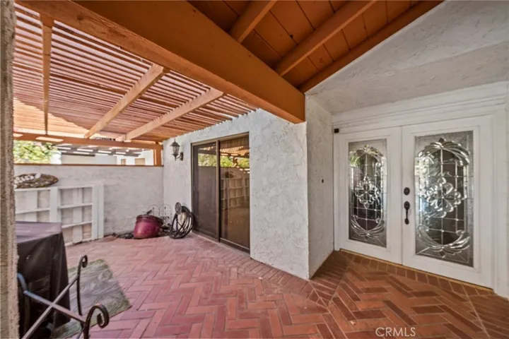 30261 Spray Drive, Canyon Lake, California 92587