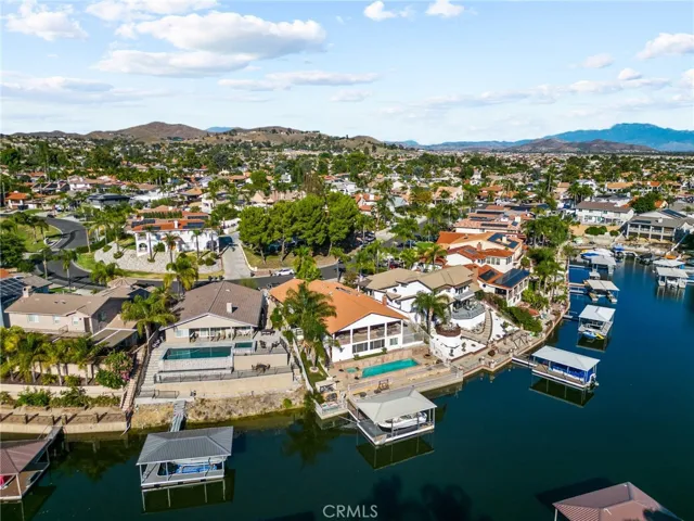 30261 Spray Drive, Canyon Lake, California 92587