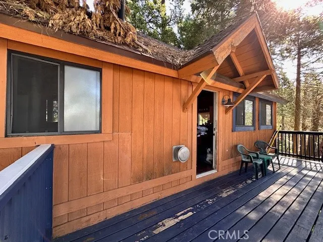 906 Big Oak Road, Crestline, California 92325