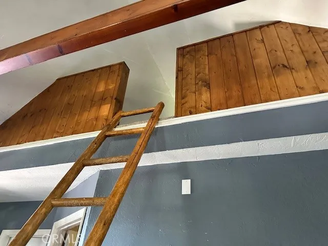 906 Big Oak Road, Crestline, California 92325