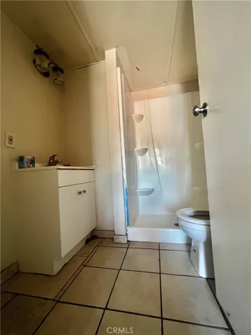 15325 Orange Avenue, Paramount, California 90723
