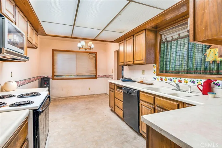1255 Pumalo Street, San Bernardino, California 92404