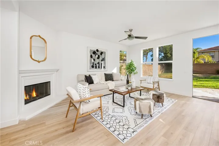 20740 Trieste Lane, Porter Ranch, California 91326