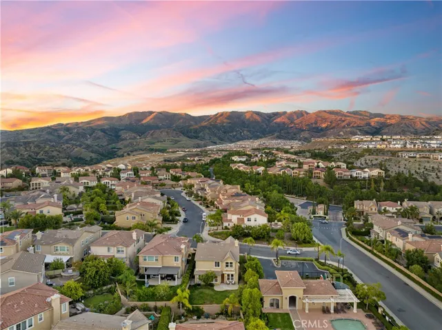 20740 Trieste Lane, Porter Ranch, California 91326