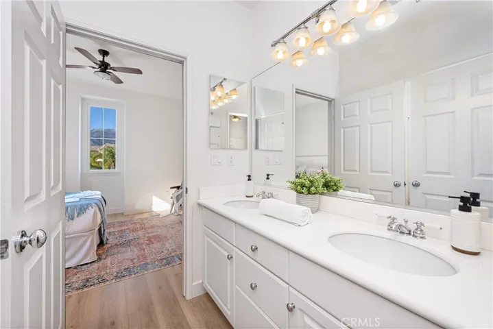 20740 Trieste Lane, Porter Ranch, California 91326