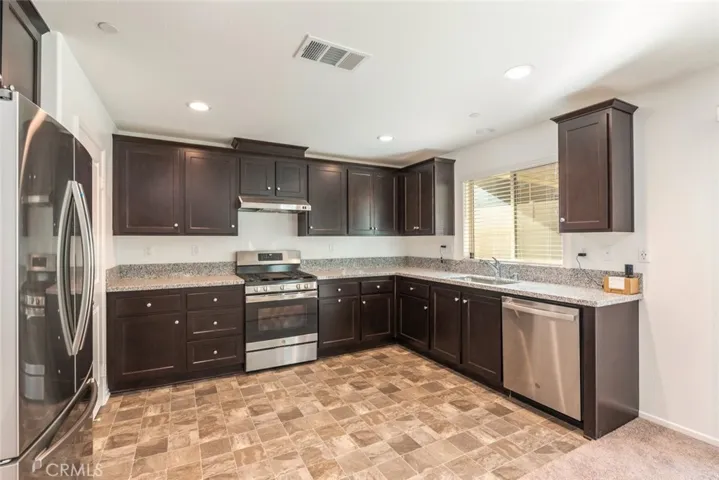 24027 Roybal Way, Lake Elsinore, California 92532
