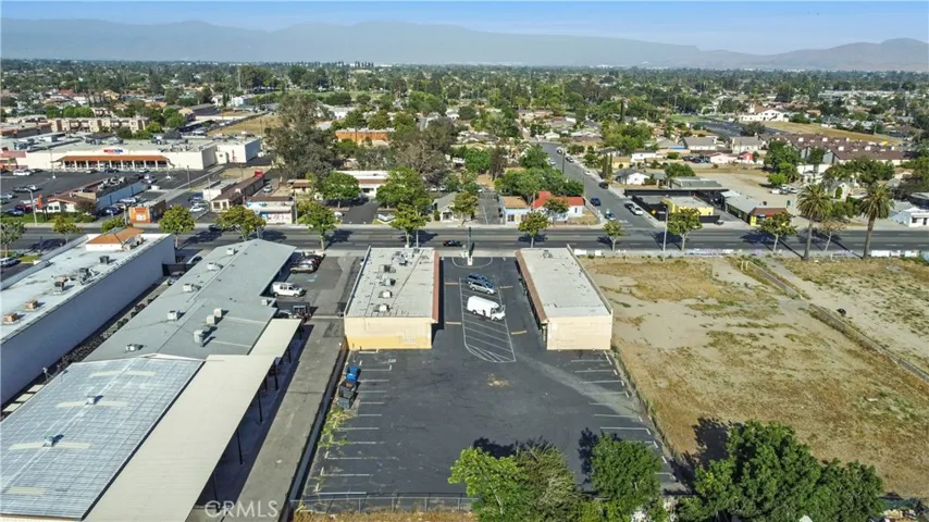 9030 Sierra Avenue, Fontana, California 92335