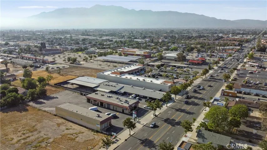 9030 Sierra Avenue, Fontana, California 92335