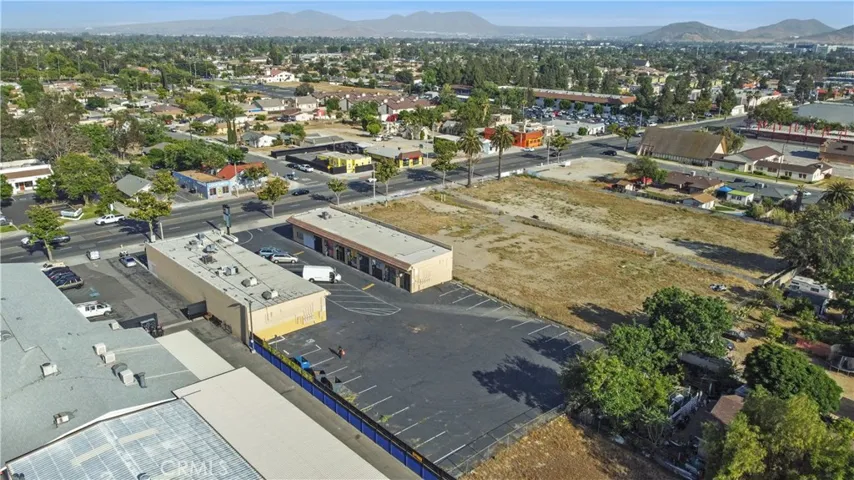 9030 Sierra Avenue, Fontana, California 92335
