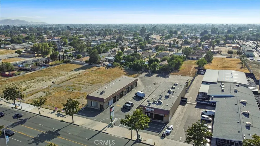 9030 Sierra Avenue, Fontana, California 92335