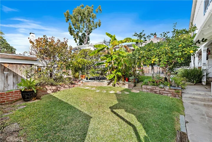 483 Aster Street Front, Laguna Beach, California 92651