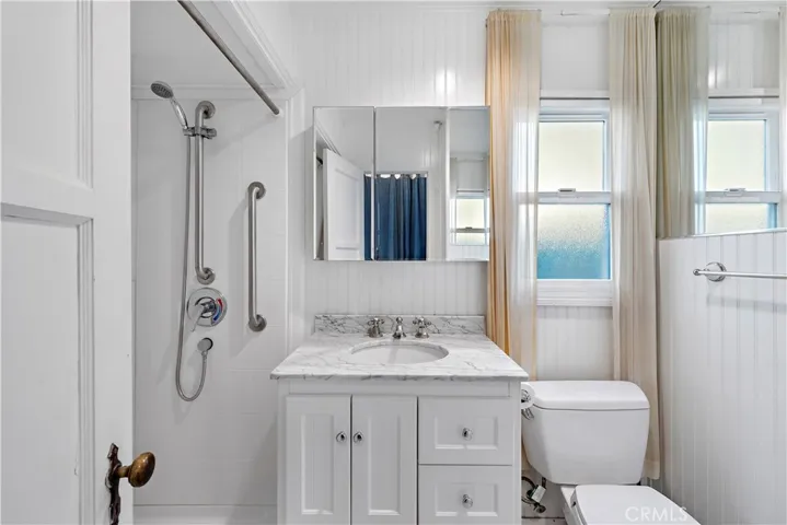483 Aster Street Front, Laguna Beach, California 92651