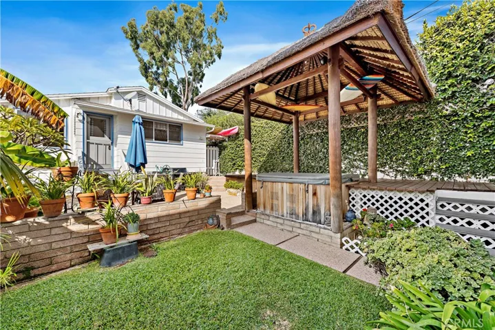 483 Aster Street Front, Laguna Beach, California 92651