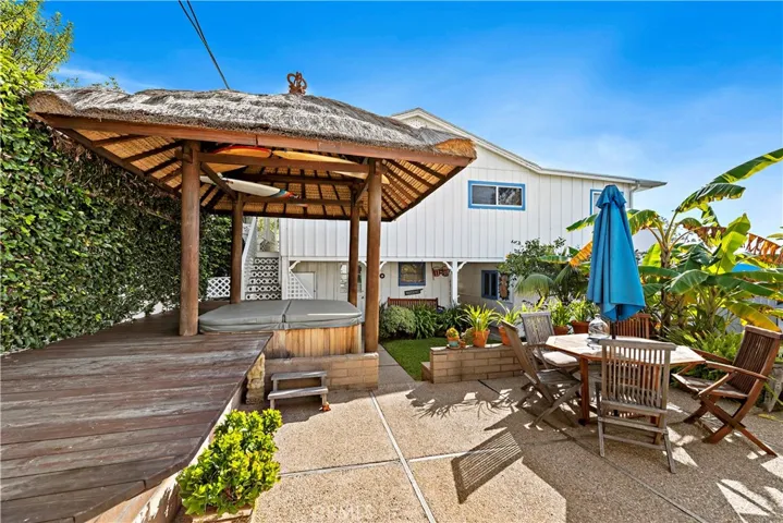 483 Aster Street Front, Laguna Beach, California 92651