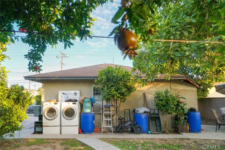 1387 W Orange Grove Avenue, Pomona, California 91768