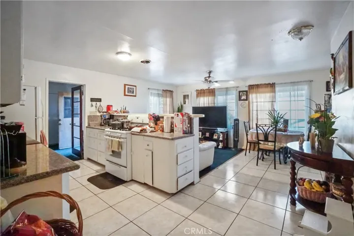 1387 W Orange Grove Avenue, Pomona, California 91768