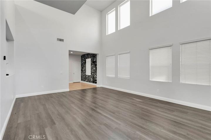 15109 Bluffside Lane, Victorville, California 92394