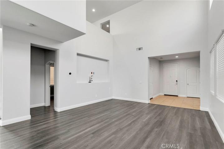 15109 Bluffside Lane, Victorville, California 92394